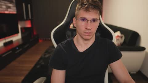 Snapshot of dorianreyes chatting on 3, 12, 2025 Dorian Reyes online show from 3, 12, 2025