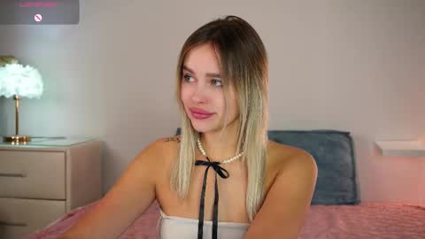 Snapshot of dorretangel chatting on 1, 10, 2025 Amy online show from 1, 10, 2025