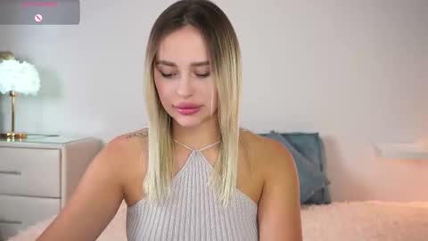 Snapshot of dorretangel chatting on 3, 10, 2025 Amy online show from 3, 10, 2025