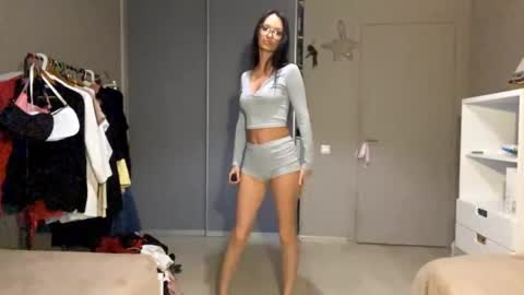 dorthygordy online show from 9, 4, 2026