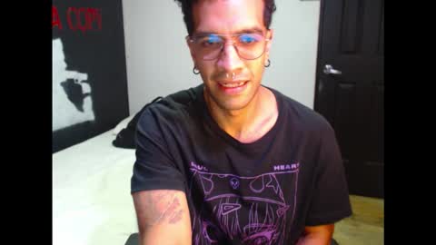 Snapshot of dostoyrodia_34 chatting on 18, 12, 2025 will online show from 18, 12, 2025