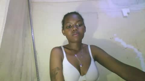 Snapshot of dotiecutsy chatting on 16, 9, 2025 dotiecutsy online show from 16, 9, 2025