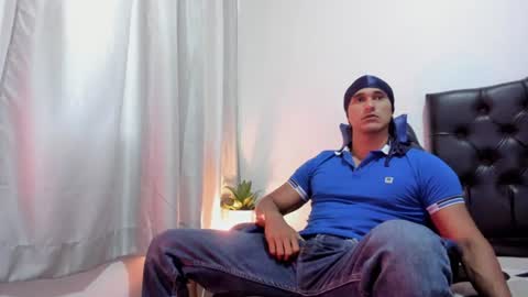 Snapshot of doublefun24 chatting on 17, 6, 2026 Isabella and Alessandro online show from 17, 6, 2026
