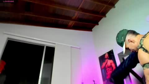 Douglas Safado online show from 5, 1, 2025