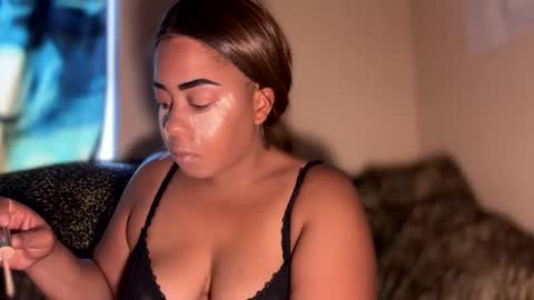 dove_love22 online show from 1, 12, 2025