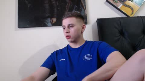 draco_boy2000 online show from 12, 12, 2024