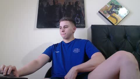 draco_boy2000 online show from 23, 1, 2025