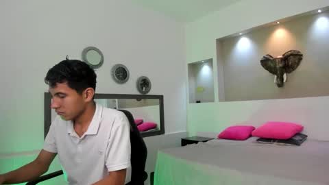 Drake  online show from 4, 2, 2026