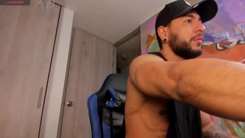 Snapshot of drake_jackson11 chatting on 21, 12, 2025 drake jackson11 online show from 21, 12, 2025