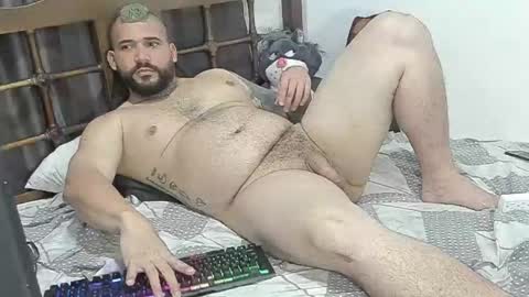 drake whitee Independent Model online show from 5, 3, 2025