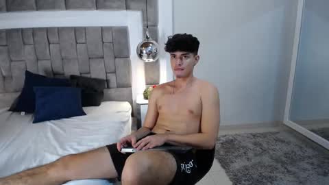 Snapshot of drakecollinss chatting on 24, 2, 2025 drakecollinss online show from 24, 2, 2025