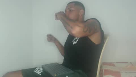 Snapshot of drako_monstercock chatting on 11, 1, 2025 drako_monstercock online show from 11, 1, 2025