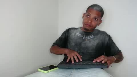 Snapshot of drako_monstercock chatting on 19, 1, 2025 drako_monstercock online show from 19, 1, 2025