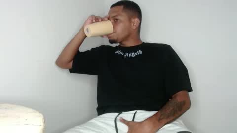Snapshot of drako_monstercock chatting on 31, 1, 2025 drako_monstercock online show from 31, 1, 2025