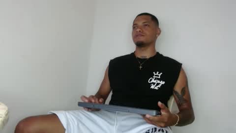 Snapshot of drako_monstercock chatting on 27, 2, 2025 drako_monstercock online show from 27, 2, 2025