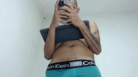 Snapshot of drako_monstercock chatting on 22, 12, 2025 drako_monstercock online show from 22, 12, 2025