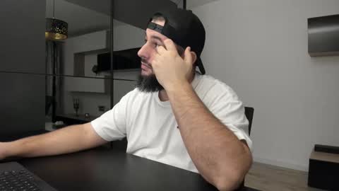 Snapshot of dravenpeak chatting on 9, 11, 2025 DravenPeak online show from 9, 11, 2025