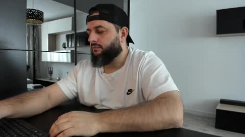 Snapshot of dravenpeak chatting on 14, 11, 2025 DravenPeak online show from 14, 11, 2025