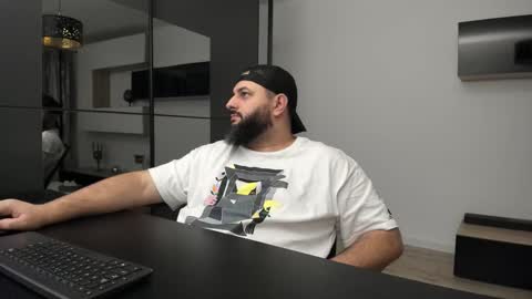 Snapshot of dravenpeak chatting on 27, 11, 2025 DravenPeak online show from 27, 11, 2025