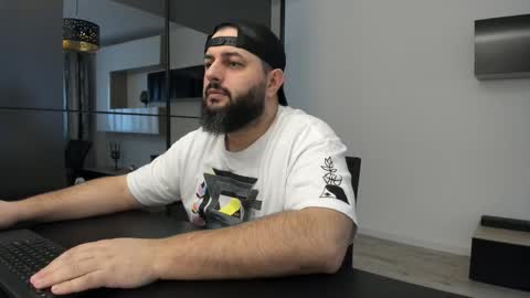 Snapshot of dravenpeak chatting on 30, 11, 2025 DravenPeak online show from 30, 11, 2025