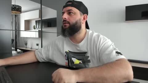 Snapshot of dravenpeak chatting on 4, 12, 2025 DravenPeak online show from 4, 12, 2025