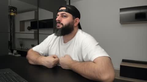 Snapshot of dravenpeak chatting on 13, 12, 2025 DravenPeak online show from 13, 12, 2025