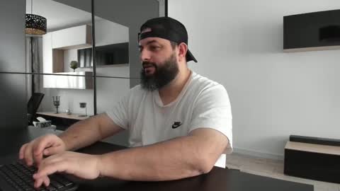 Snapshot of dravenpeak chatting on 19, 12, 2025 DravenPeak online show from 19, 12, 2025