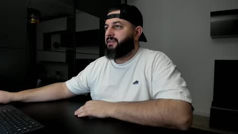 Snapshot of dravenpeak chatting on 1, 3, 2026 DravenPeak online show from 1, 3, 2026