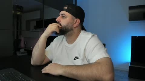 Snapshot of dravenpeak chatting on 28, 3, 2026 DravenPeak online show from 28, 3, 2026