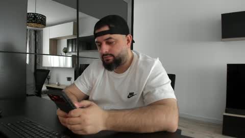 Snapshot of dravenpeak chatting on 1, 4, 2026 DravenPeak online show from 1, 4, 2026