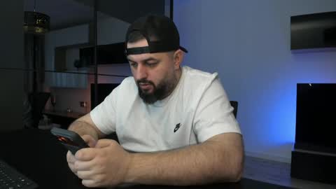 Snapshot of dravenpeak chatting on 2, 4, 2026 DravenPeak online show from 2, 4, 2026