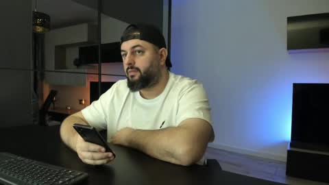 Snapshot of dravenpeak chatting on 6, 4, 2026 DravenPeak online show from 6, 4, 2026