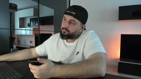 Snapshot of dravenpeak chatting on 11, 4, 2026 DravenPeak online show from 11, 4, 2026