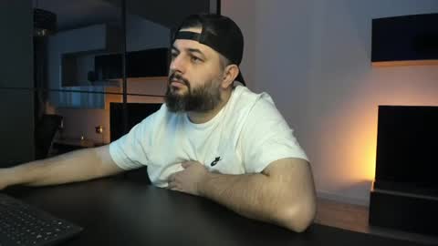 Snapshot of dravenpeak chatting on 12, 4, 2026 DravenPeak online show from 12, 4, 2026