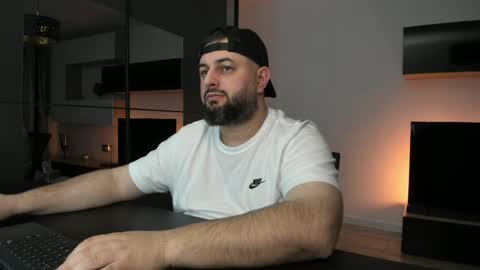 Snapshot of dravenpeak chatting on 15, 4, 2026 DravenPeak online show from 15, 4, 2026