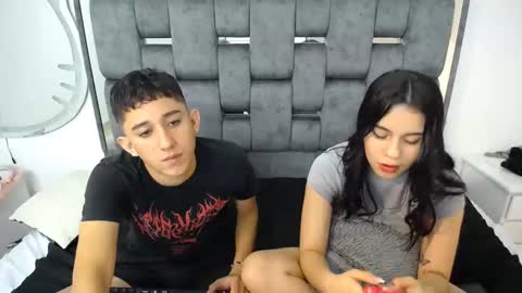 -- nicolle and jhon -- online show from 23, 2, 2025