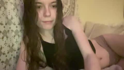 Snapshot of dream1girl_ chatting on 19, 11, 2025 ur dream girl online show from 19, 11, 2025