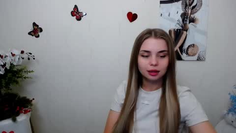 Snapshot of dream_mari chatting on 3, 6, 2026 Mari online show from 3, 6, 2026