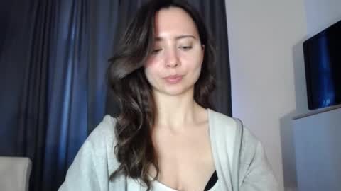 Nicole online show from 3, 3, 2026