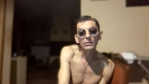 Snapshot of dreambob chatting on 30, 9, 2025 Dreambob online show from 30, 9, 2025