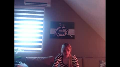 A girl online show from 11, 12, 2024