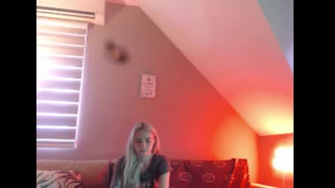 A girl online show from 10, 1, 2026