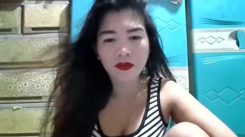 Snapshot of dreamer_17 chatting on 3, 12, 2025 Maui online show from 3, 12, 2025