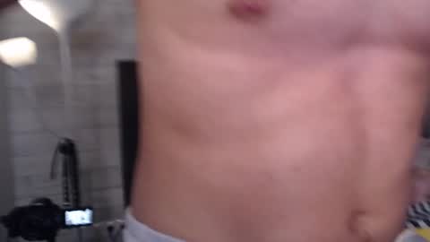 Snapshot of dreamgirl7777777 chatting on 18, 1, 2026 Olivia and Max online show from 18, 1, 2026