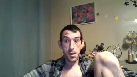 Snapshot of dreamguy38 chatting on 19, 10, 2025 dreamguy38 online show from 19, 10, 2025