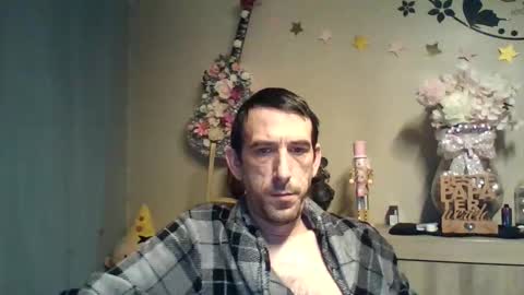 Snapshot of dreamguy38 chatting on 9, 11, 2025 dreamguy38 online show from 9, 11, 2025