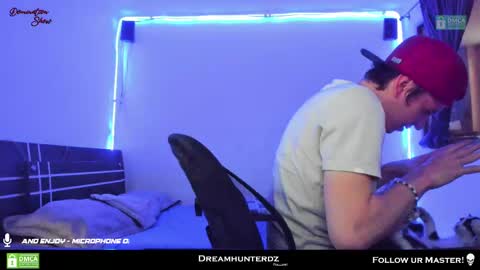 Your lord. - ONLINE  1500 Pm to 2100 Pm - New York Hour online show from 17, 2, 2025