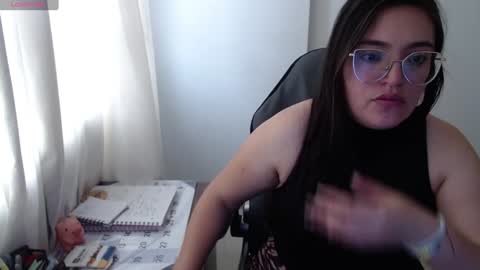 Snapshot of dreams__angel chatting on 5, 2, 2025 Catalina online show from 5, 2, 2025