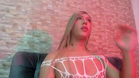 dreams_chloe online show from 23, 6, 2026