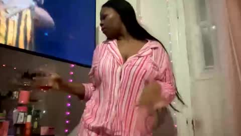 dreamtiffyxxx online show from 1, 3, 2026